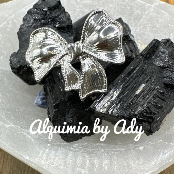 Alquimia by Ady Silver Bow Ring - Picture 2 of 6